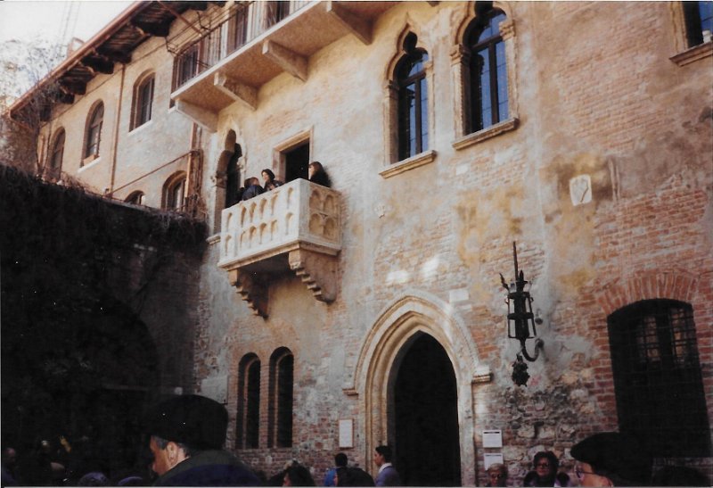 199803xx - 035 Venice, Florence, Rome.jpg